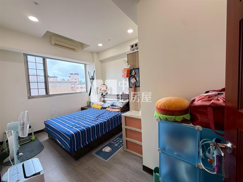 南崁國小稀有四房車房屋室內格局與周邊環境