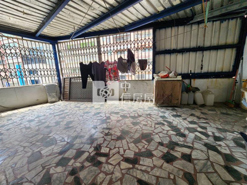近藝文商圈三角透天房屋室內格局與周邊環境