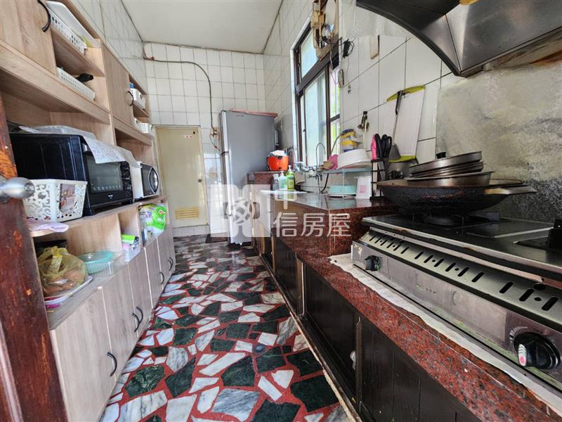 近藝文商圈三角透天房屋室內格局與周邊環境