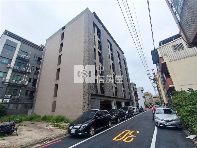 【奔馳】觀音A,B兩棟電梯收租套房房屋室內格局與周邊環境