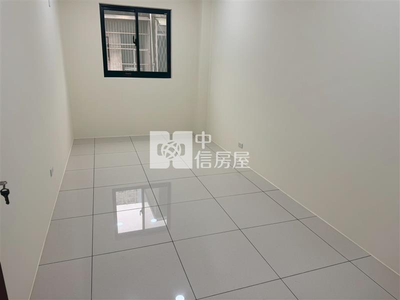 近幼獅工業區整新透天房屋室內格局與周邊環境