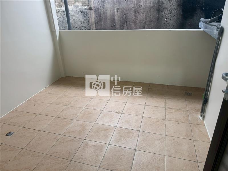 近幼獅工業區整新透天房屋室內格局與周邊環境