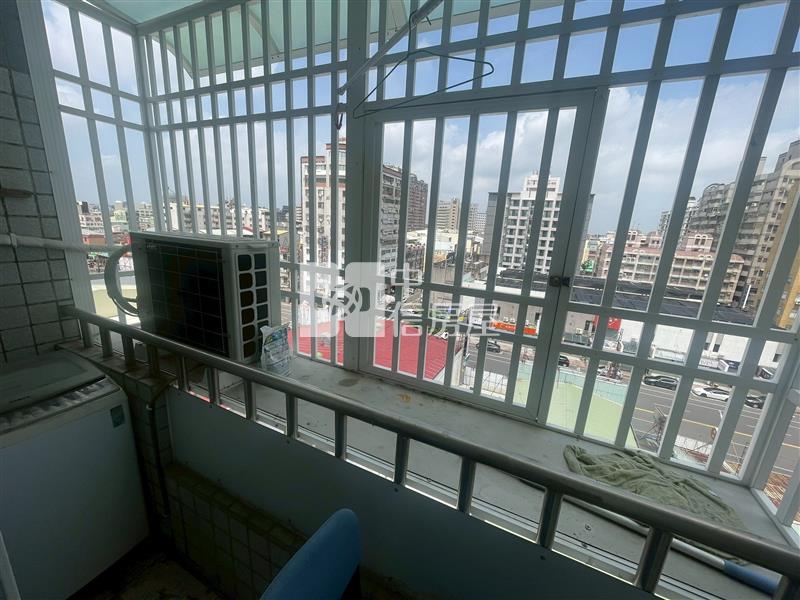 西區僑平國小套房房屋室內格局與周邊環境