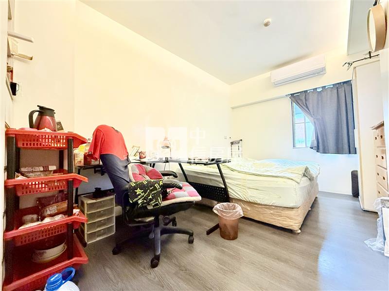 牛津風情畫大三房房屋室內格局與周邊環境