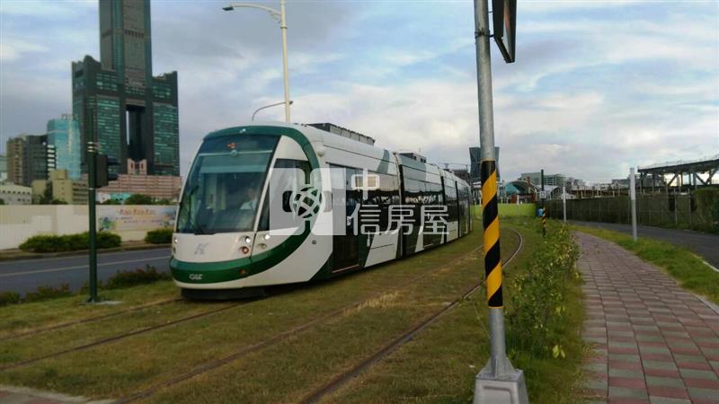 R8亞灣33樓高層收租美2房房屋室內格局與周邊環境