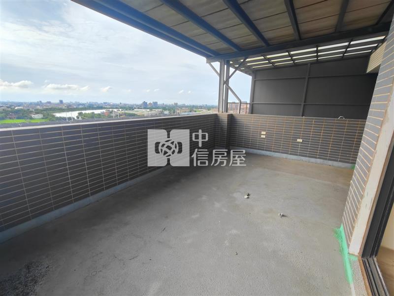 青埔旁~前後大露台套房+平車房屋室內格局與周邊環境