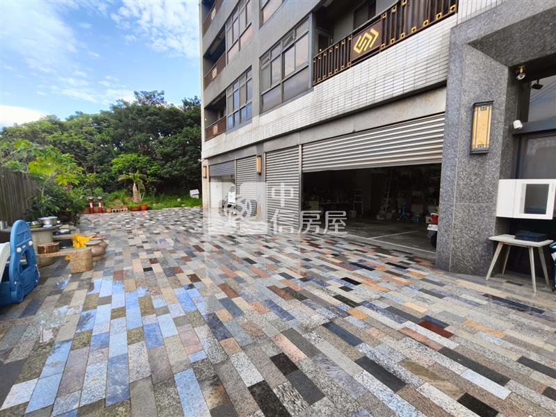 青埔旁~前後大露台套房+平車房屋室內格局與周邊環境