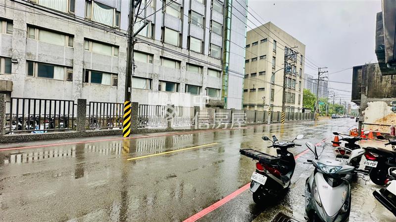 南亞金雞母8套房+店面房屋室內格局與周邊環境