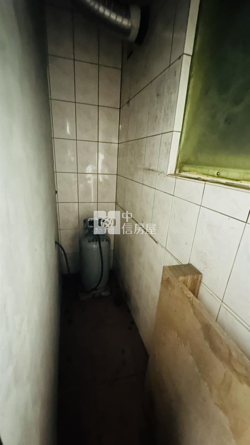 南亞金雞母8套房+店面房屋室內格局與周邊環境