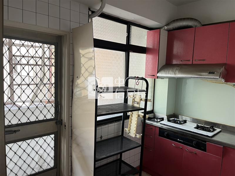 台中女中一層一戶健身宅房屋室內格局與周邊環境