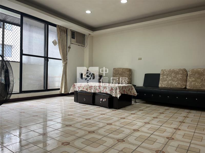台中女中一層一戶健身宅房屋室內格局與周邊環境