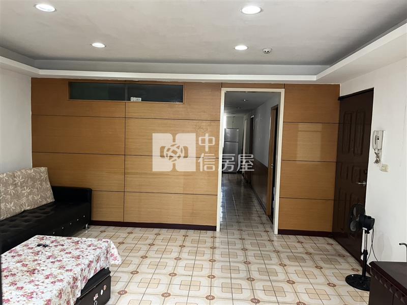 台中女中一層一戶健身宅房屋室內格局與周邊環境