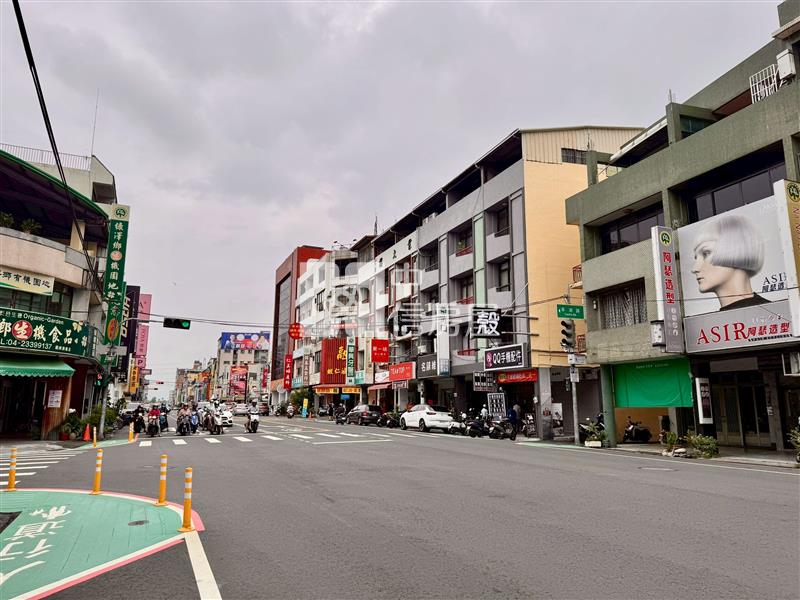 霧峰市區臨12米路商業角地房屋室內格局與周邊環境