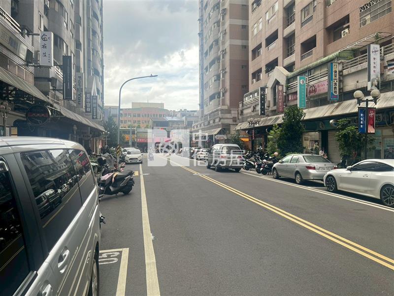 SOGO商圈優質金店面房屋室內格局與周邊環境