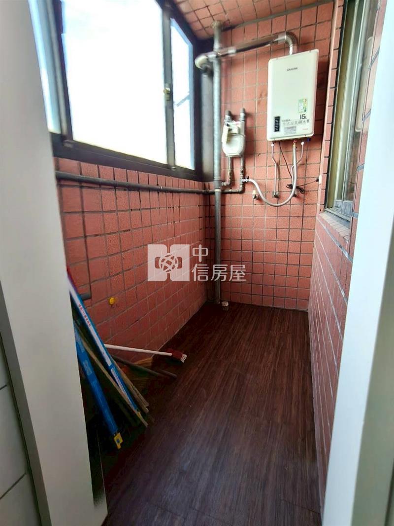 近楊梅交流道四改大三房車房屋室內格局與周邊環境