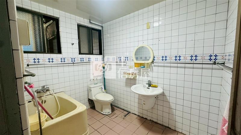 ▲信義市場平地二樓房屋室內格局與周邊環境