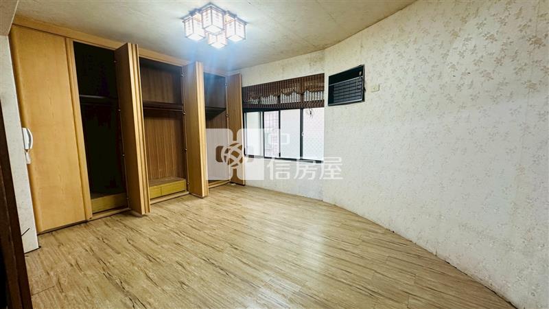 ▲信義市場平地二樓房屋室內格局與周邊環境