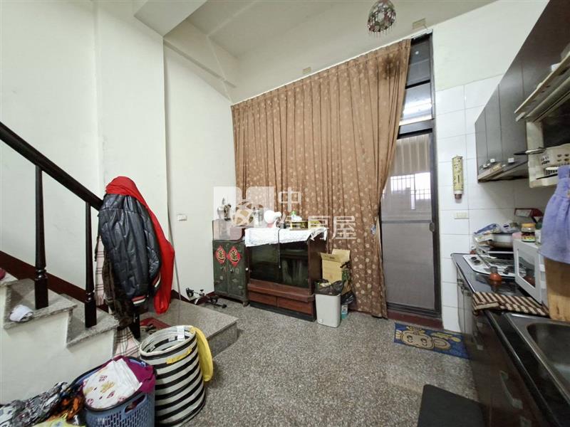 屏東市榮總店住房屋室內格局與周邊環境
