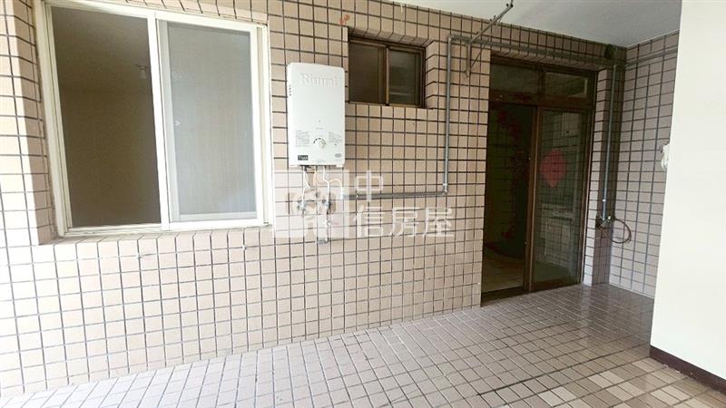 【新世紀】中壢區公所1+2樓店住房屋室內格局與周邊環境