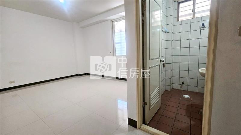【新世紀】中壢區公所1+2樓店住房屋室內格局與周邊環境