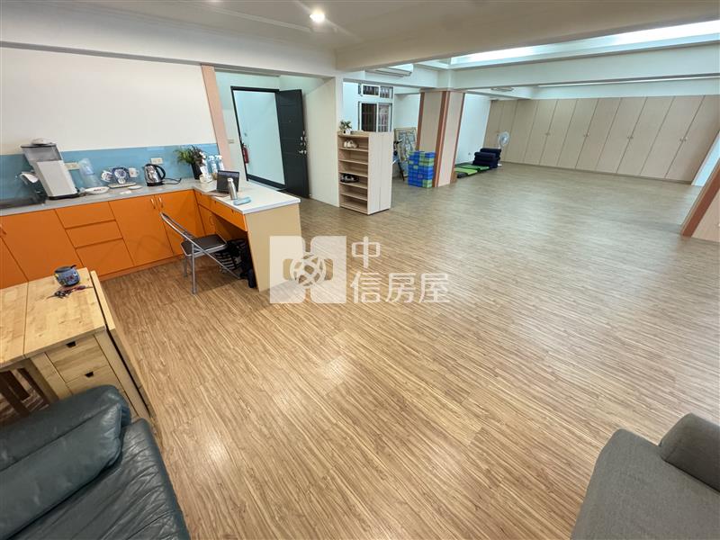 新勢公園郵局美華廈房屋室內格局與周邊環境
