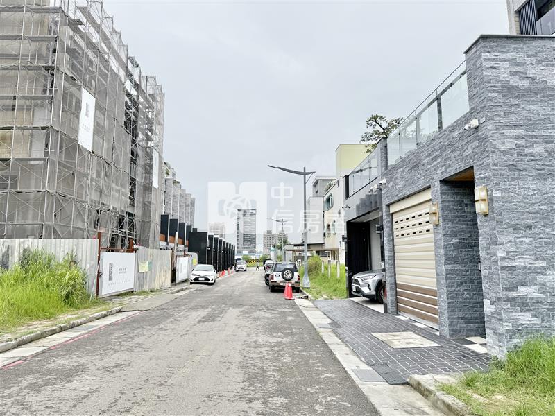 14期美和段建地42(專任)房屋室內格局與周邊環境