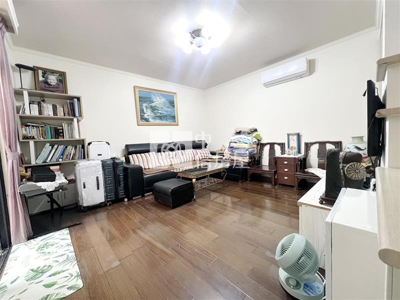 龍潭國中旁雙學區美別墅房屋室內格局與周邊環境