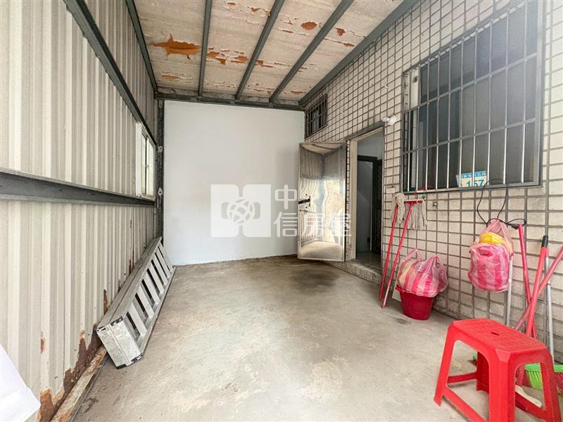 南勢重劃區 正20米路邊間透天店住房屋室內格局與周邊環境