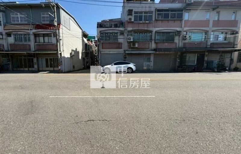 南勢重劃區 正20米路邊間透天店住房屋室內格局與周邊環境