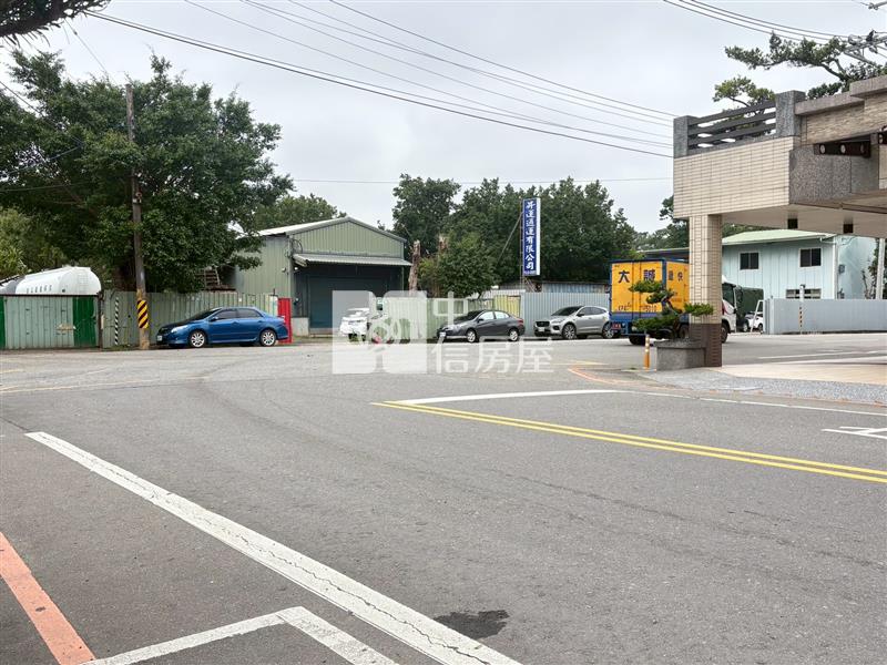 南勢重劃區 正20米路邊間透天店住房屋室內格局與周邊環境