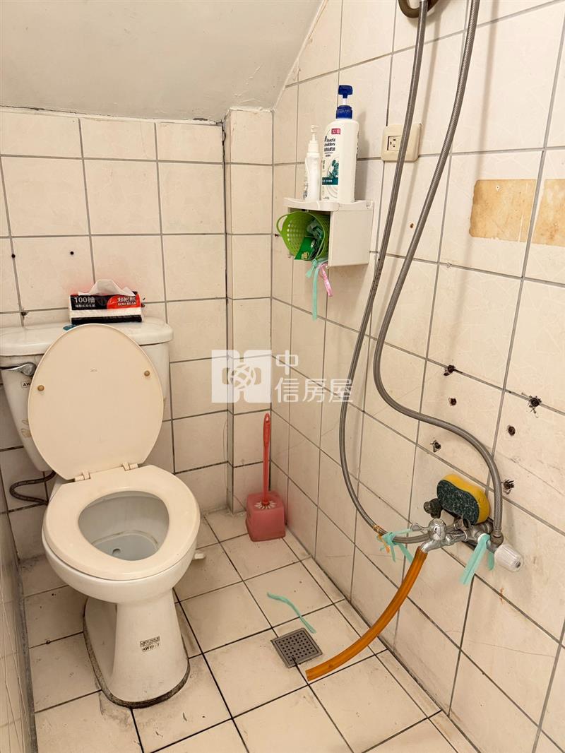 公誠國小旁店面房屋室內格局與周邊環境