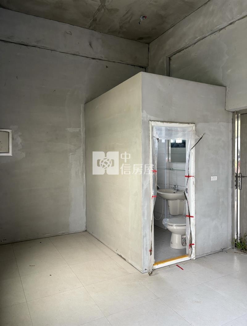新屋資材室農保田房屋室內格局與周邊環境