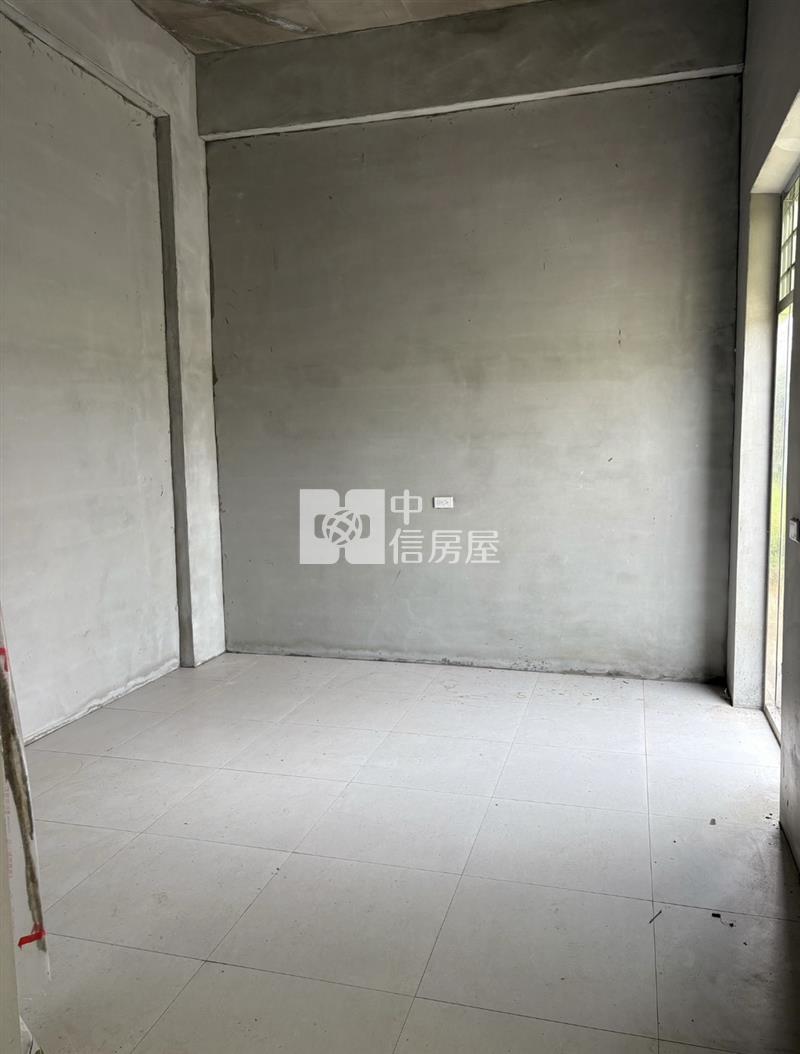 新屋資材室農保田房屋室內格局與周邊環境