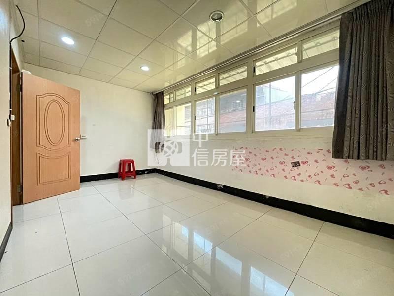龍潭自由街巷寬透天房屋室內格局與周邊環境