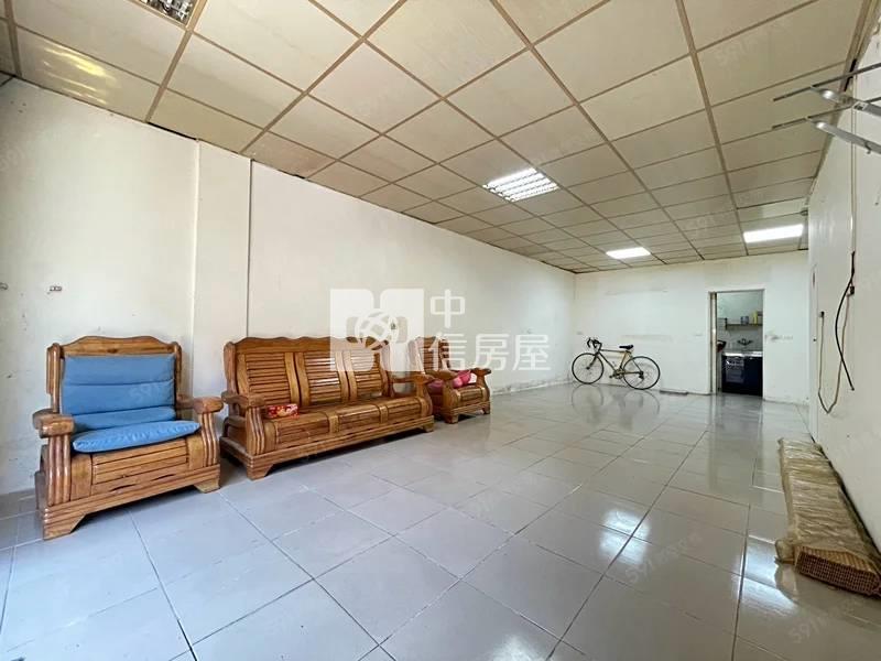 龍潭自由街巷寬透天房屋室內格局與周邊環境
