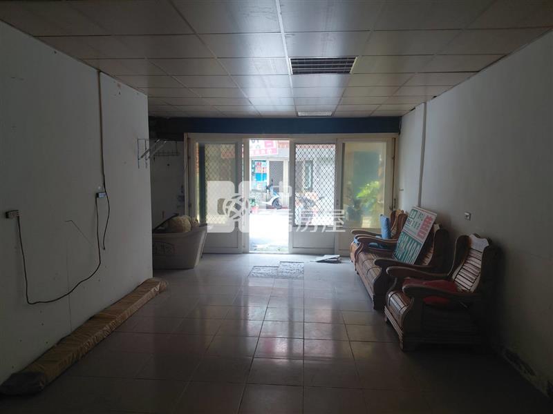 龍潭自由街巷寬透天房屋室內格局與周邊環境
