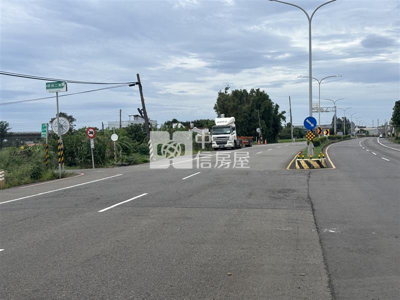 正台15旁 一般農 變更 汽車修理廠中房屋室內格局與周邊環境