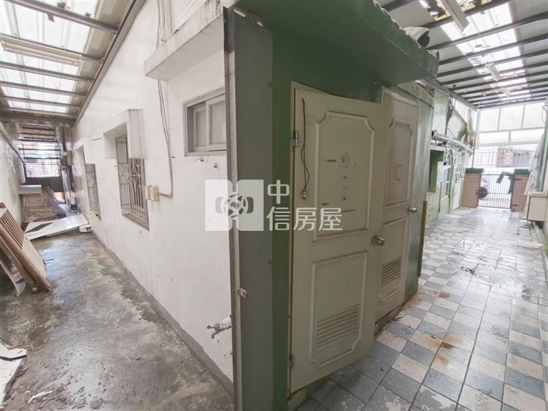 日新國小地中海角窗大地坪獨棟別墅房屋室內格局與周邊環境