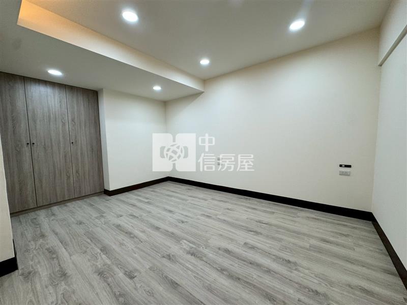 頂興路幸福雙學區/一層一戶/全新整理大三房美寓房屋室內格局與周邊環境