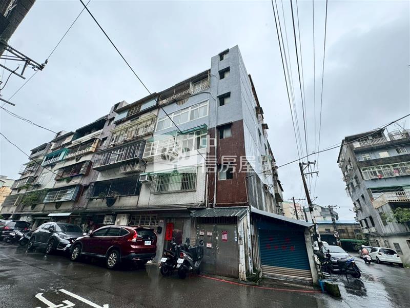 頂興路幸福雙學區/一層一戶/全新整理大三房美寓房屋室內格局與周邊環境