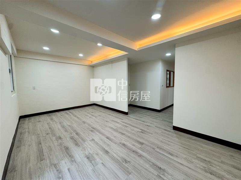 頂興路幸福雙學區/一層一戶/全新整理大三房美寓房屋室內格局與周邊環境