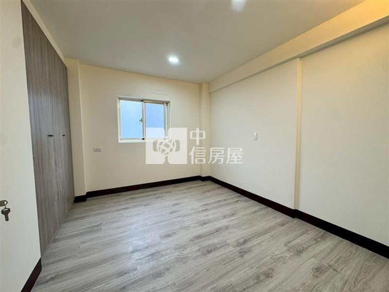 頂興路幸福雙學區/一層一戶/全新整理大三房美寓房屋室內格局與周邊環境