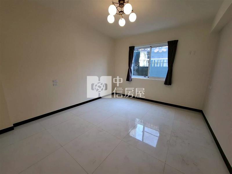 鎮北國小邊間車庫透天房屋室內格局與周邊環境