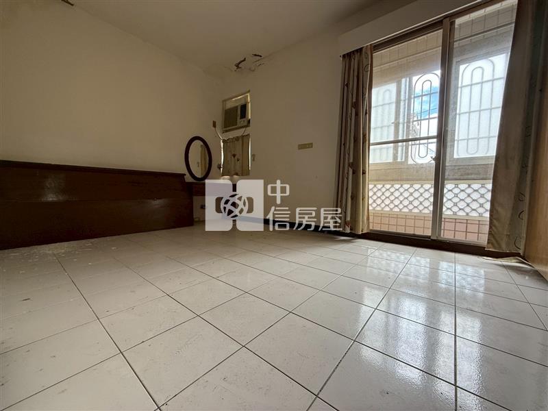 近66低總價邊間透天房屋室內格局與周邊環境