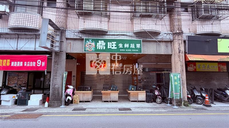 稀有釋出東信路發財金店面房屋室內格局與周邊環境