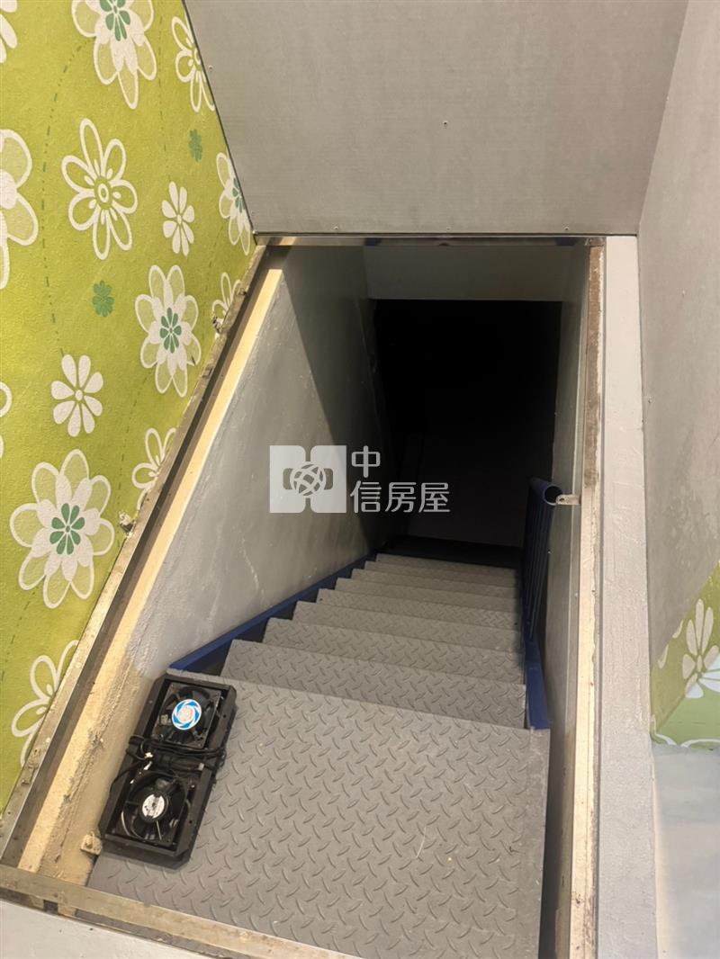 稀有釋出東信路發財金店面房屋室內格局與周邊環境