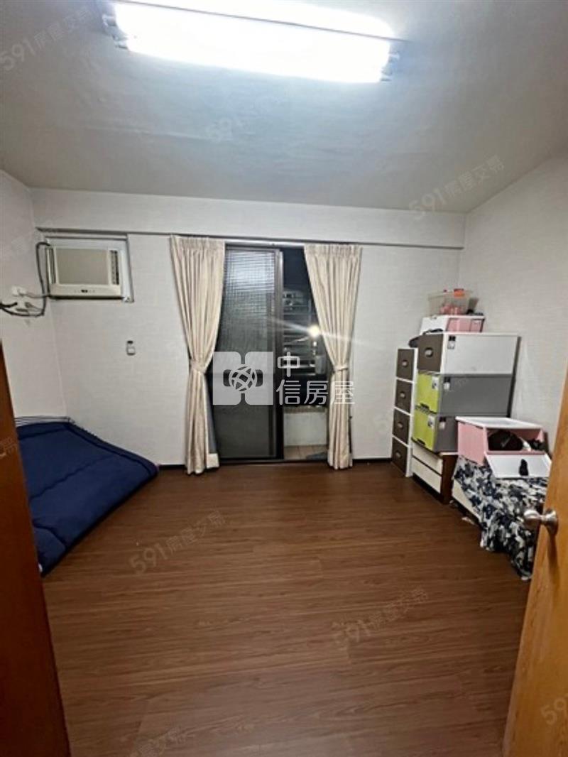 臨路金店面房屋室內格局與周邊環境