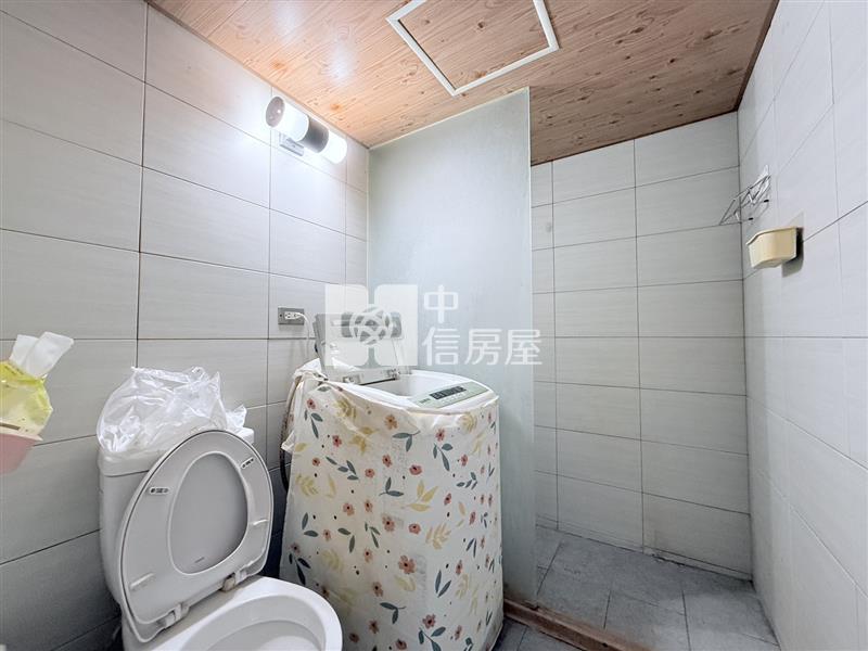 雄中有電梯收租大套房房屋室內格局與周邊環境