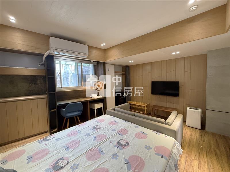 雄中有電梯收租大套房房屋室內格局與周邊環境