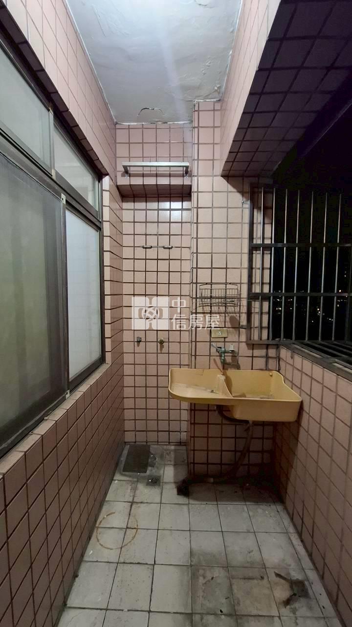 桃園省桃電梯三房房屋室內格局與周邊環境